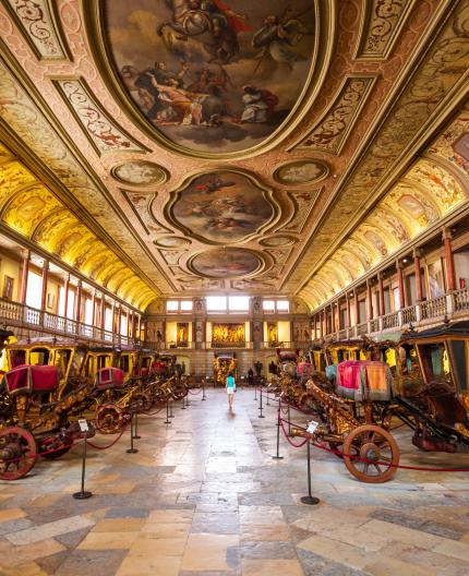 Tema cultura e desport: museu dos coches